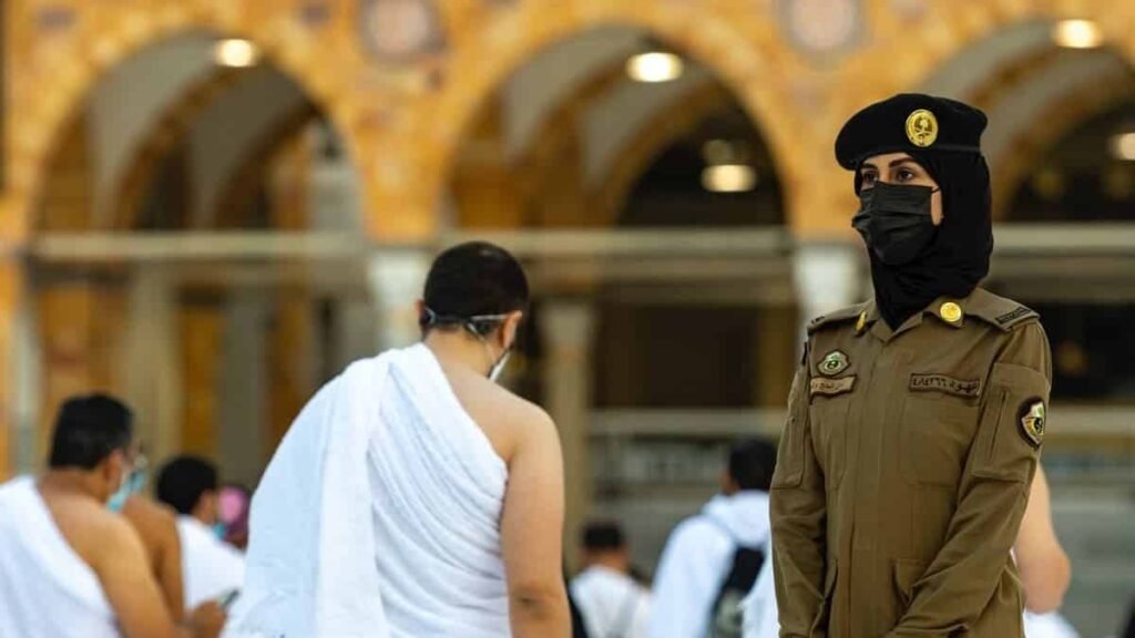 symbol of Saudi Police Uniform symbol of Saudi Police Uniform